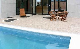 Puerta de Santillana